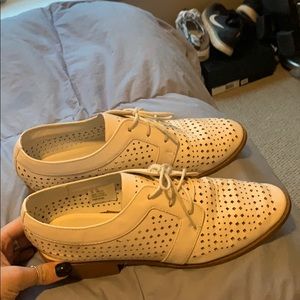 H&M white oxfords